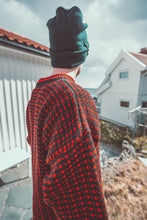 Load image into Gallery viewer, Islender genser finnes også i barnestørrelse
